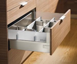 Blum intivo с разделителями